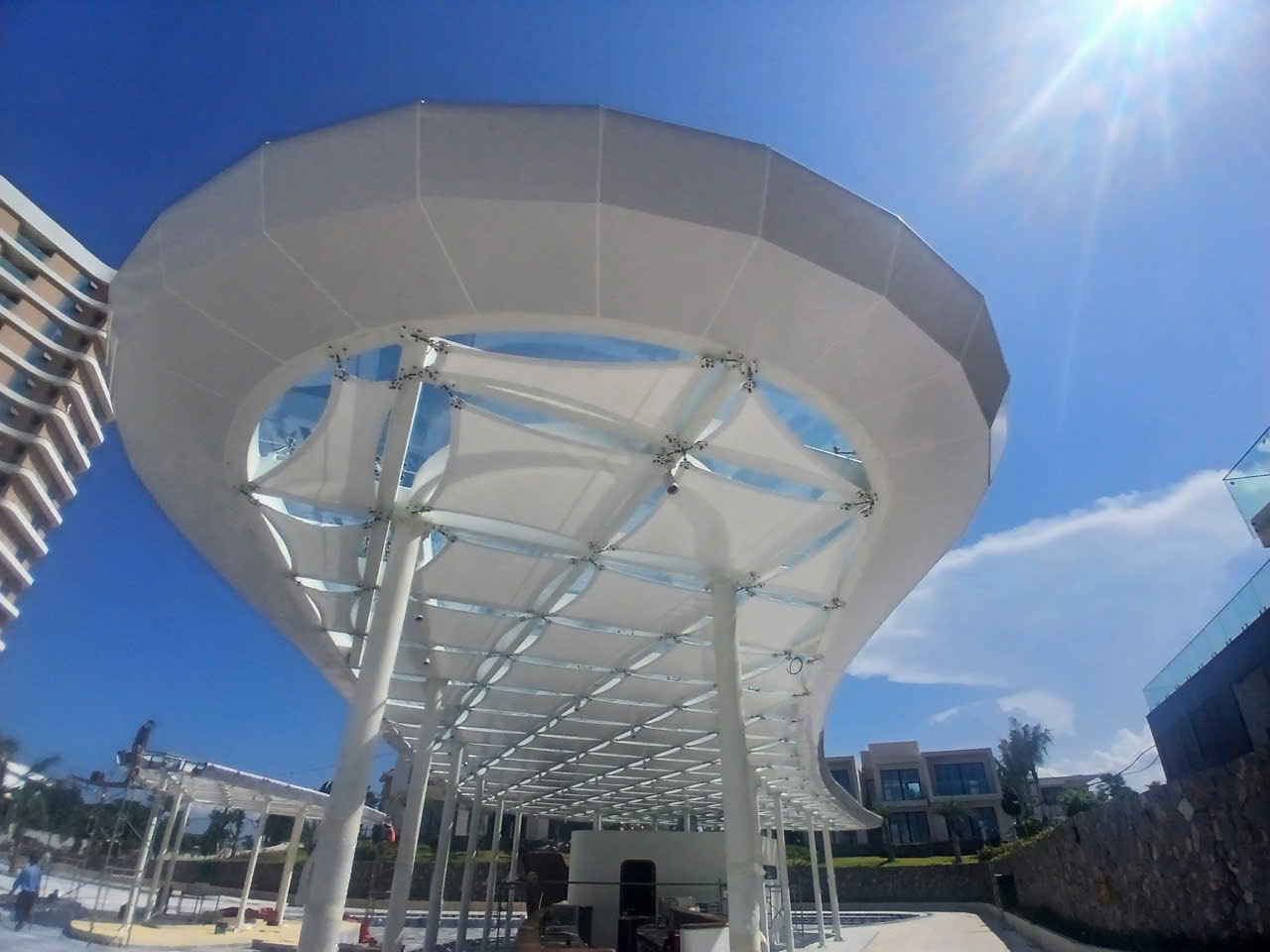 Mái che quầy bar Resort Melia - Ảnh 2